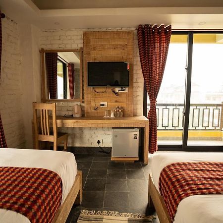Hotel Mera Peak Private Limited Pokhara Esterno foto