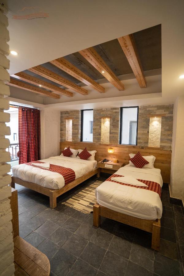 Hotel Mera Peak Private Limited Pokhara Esterno foto