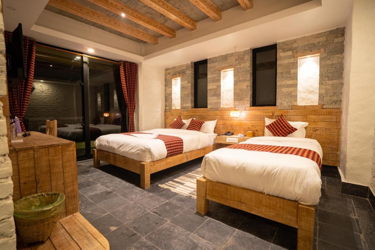 Hotel Mera Peak Private Limited Pokhara Esterno foto
