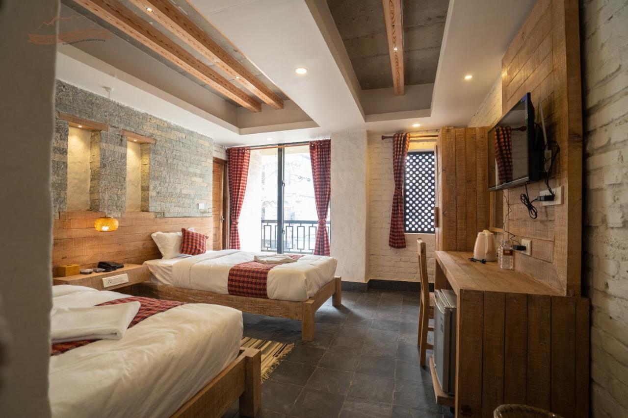 Hotel Mera Peak Private Limited Pokhara Esterno foto