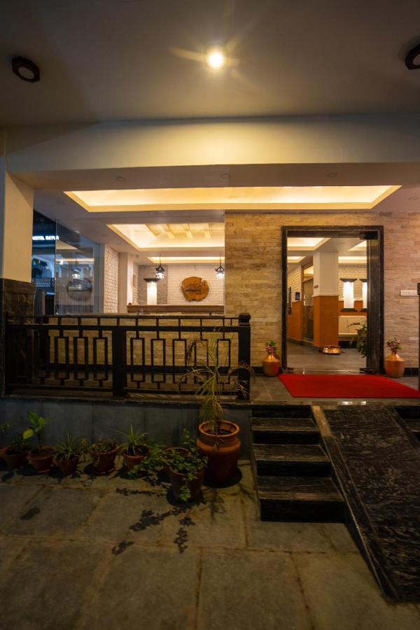 Hotel Mera Peak Private Limited Pokhara Esterno foto